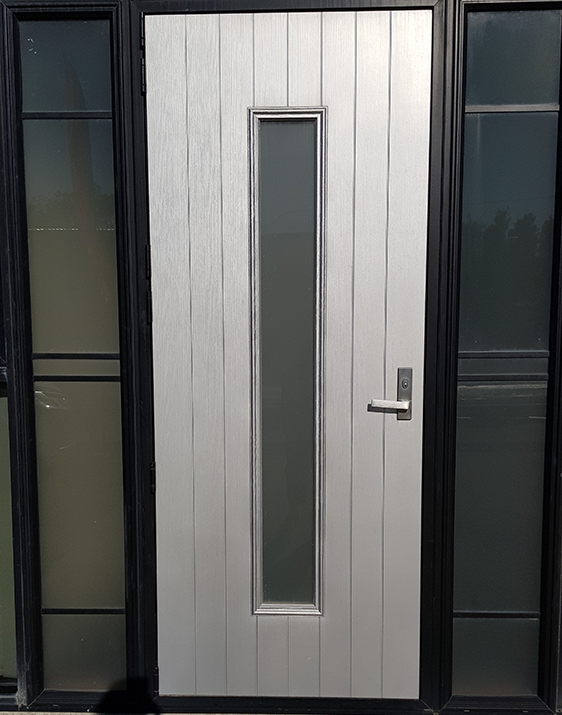 Custom fibreglass front door by Hoult's Doors