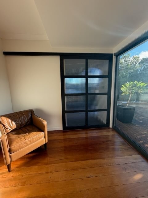 CS For Doors 4H2V Reeded Glass Sliding Door